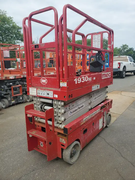 2017 MEC 1930SE Scissor Lift