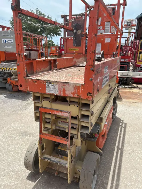 2017 JLG 2632ES Scissor Lift