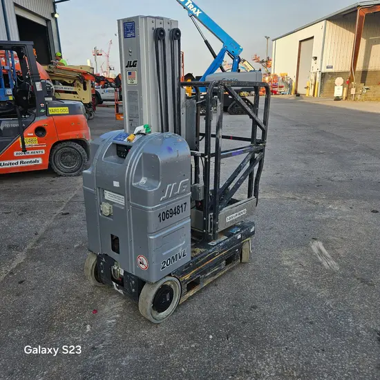 2017 JLG 20MVL Self-Propelled One-Person Lift