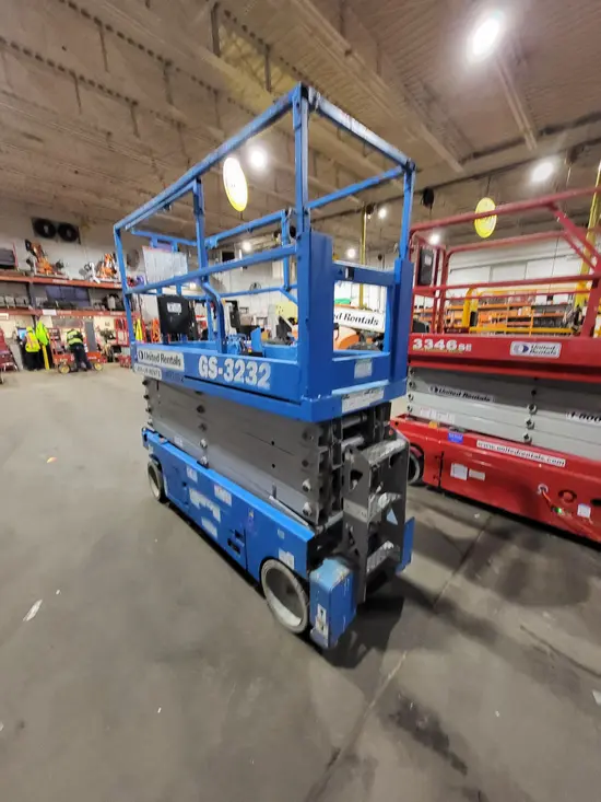 2017 Genie GS-3232 Scissor Lift