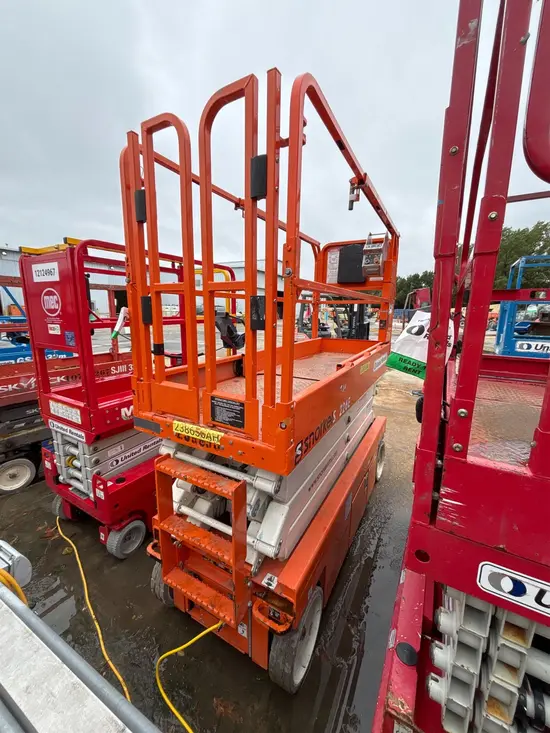 2019 Snorkel S3226E Scissor Lift