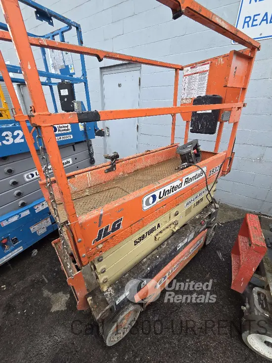 2017 JLG 1932R Scissor Lift