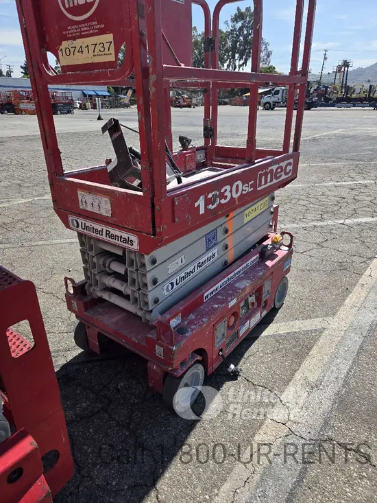 2018 MEC 1330SE Scissor Lift