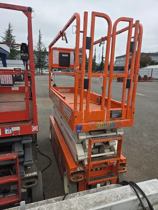 2019 Snorkel S3226E Scissor Lift