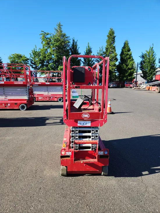 2018 MEC MICRO 19 Scissor Lift