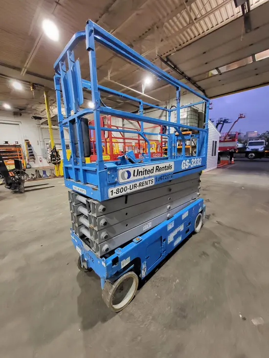 2017 Genie GS-3232 Scissor Lift