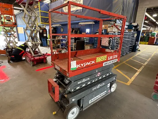 2018 Skyjack SJIII3219 Scissor Lift
