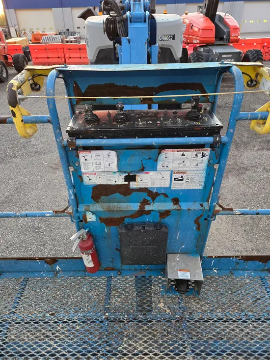 2017 Genie Z-60/37FE Articulating Boom Lift