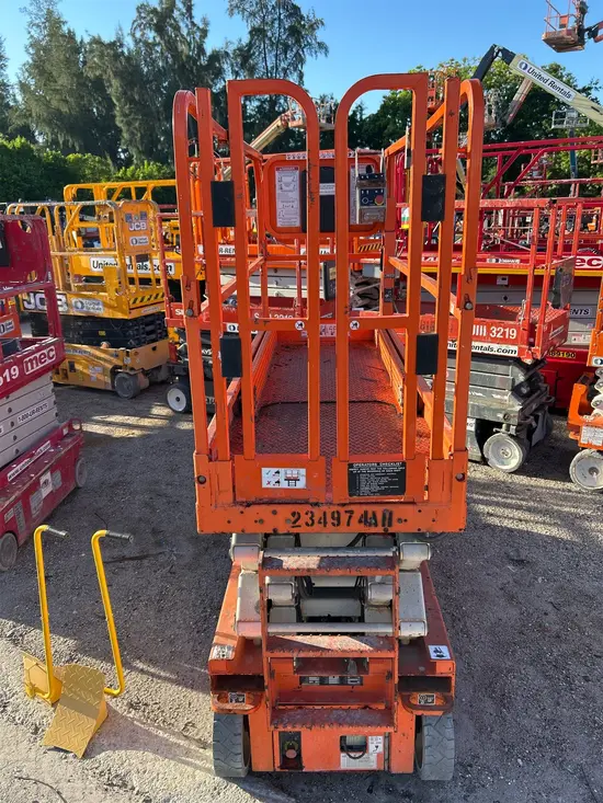 2019 Snorkel S3226E Scissor Lift