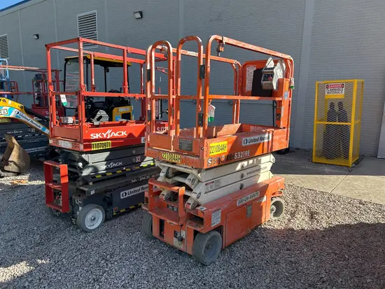 2019 Snorkel S3219E Scissor Lift