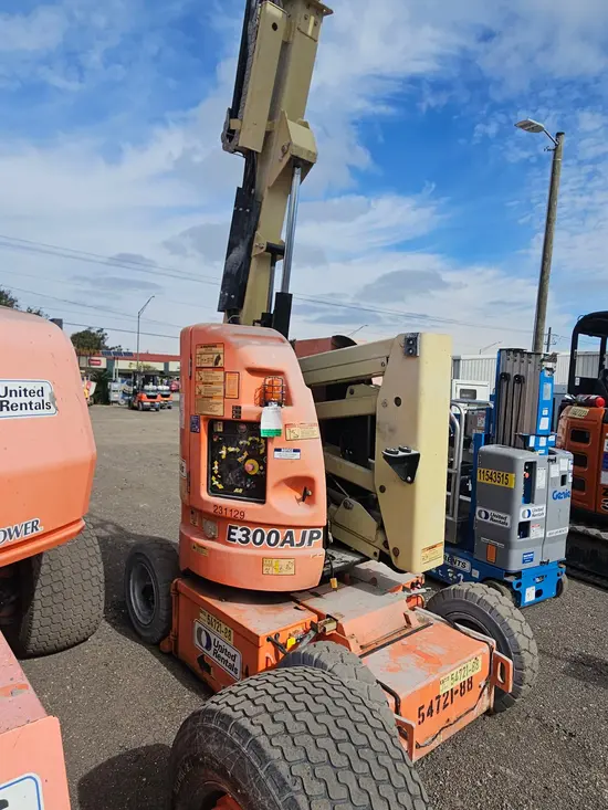 2013 JLG E300AJP Articulating Boom Lift