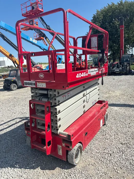 2018 MEC 4046SE Scissor Lift
