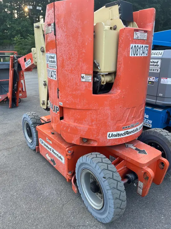 2018 JLG E300AJP Articulating Boom Lift
