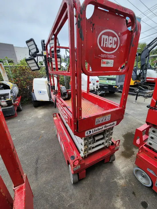 2019 MEC 1330SE Scissor Lift