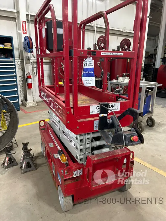 2018 MEC 1330SE Scissor Lift