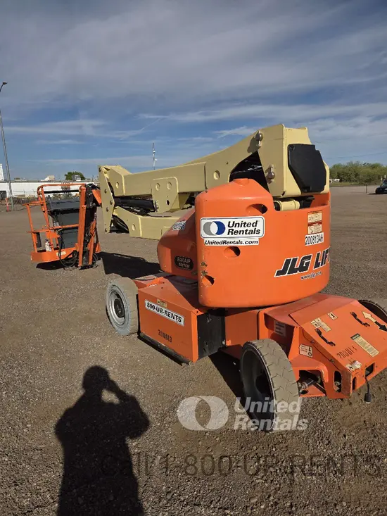 2018 JLG E400AJPN Articulating Boom Lift