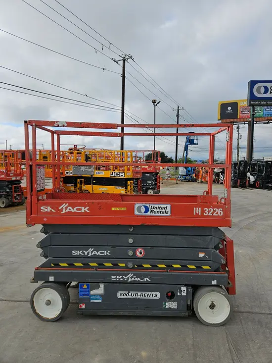 2018 Skyjack SJIII3226 Scissor Lift