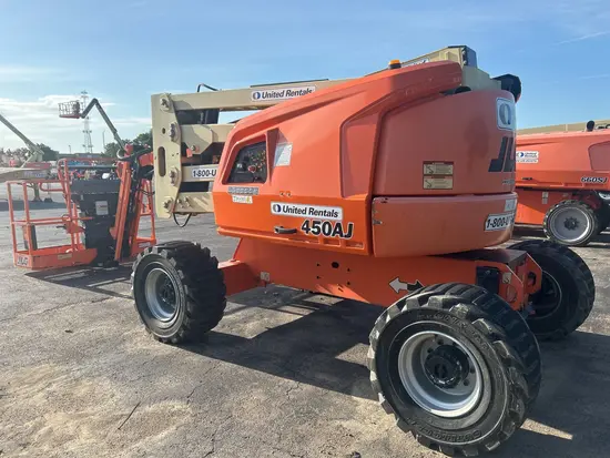 2017 JLG 450AJ Articulating Boom Lift