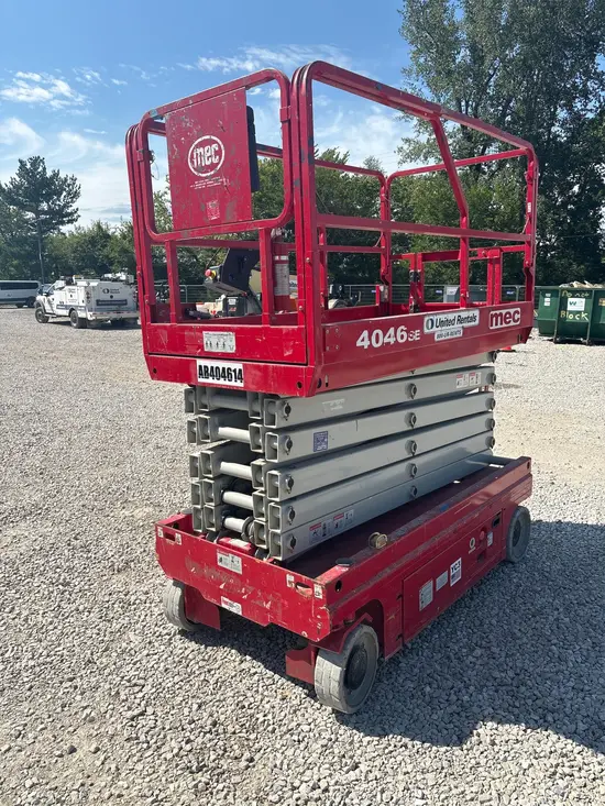 2018 MEC 4046SE Scissor Lift