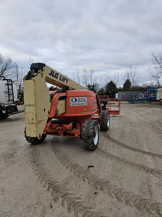 2013 JLG 600AJ Articulating Boom Lift