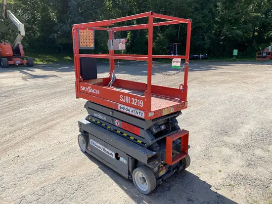 2016 Skyjack SJIII3219 Scissor Lift