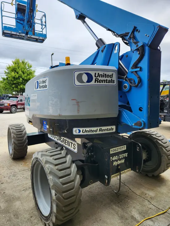 2017 Genie Z-60/37FE Articulating Boom Lift