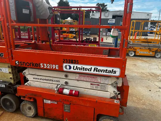 2019 Snorkel S3219E Scissor Lift