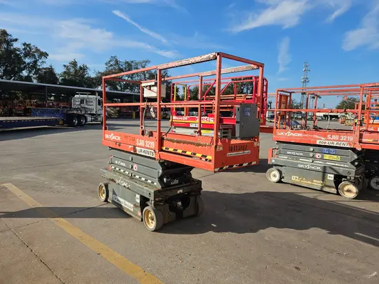 2016 Skyjack SJIII3219 Scissor Lift