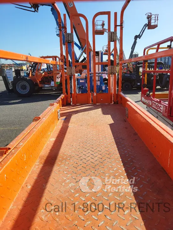 2019 Snorkel S3226E Scissor Lift