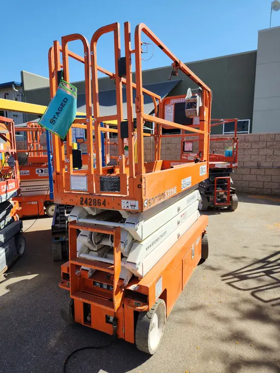 2019 Snorkel S3226E Scissor Lift