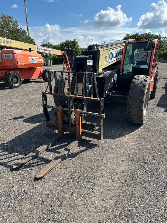 2018 JLG 742 Forklift