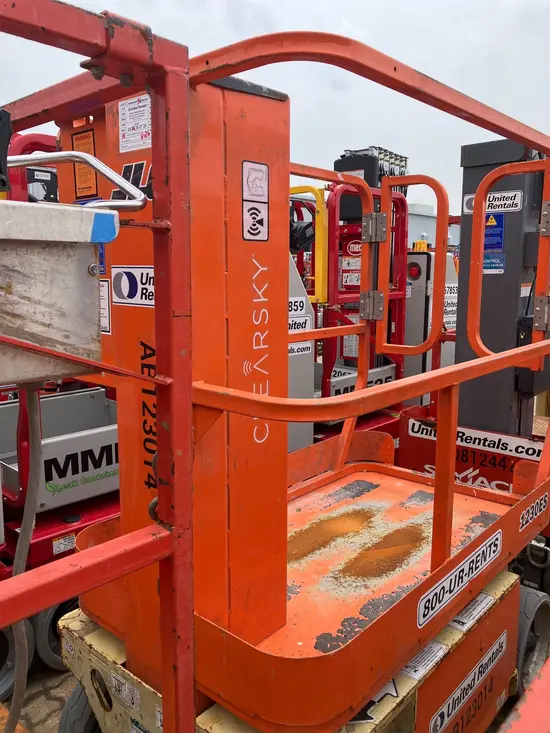 2019 JLG 1230ES Self-Propelled One-Person Lift