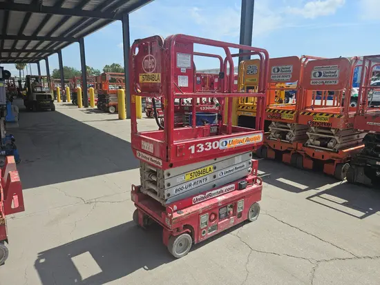 2018 MEC 1330SE Scissor Lift