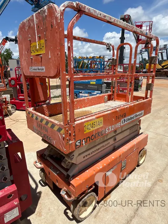 2019 Snorkel S3219E Scissor Lift