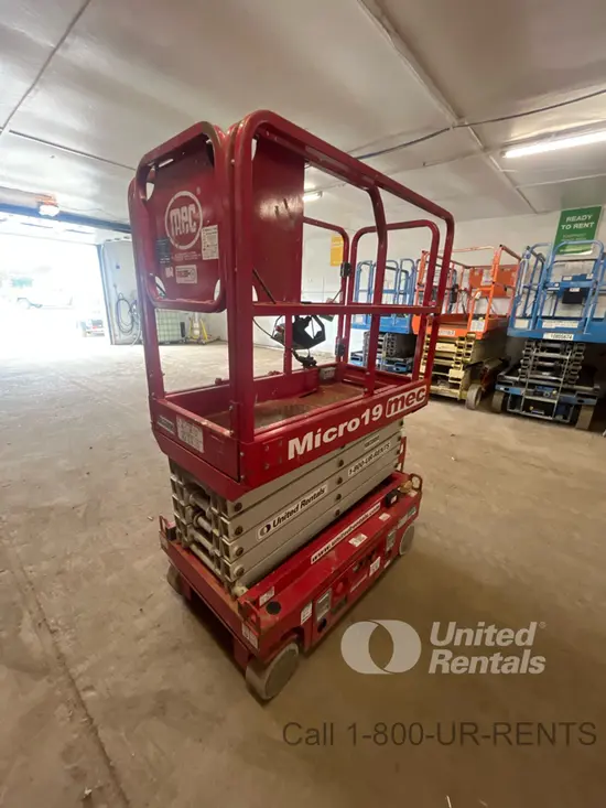 2018 MEC MICRO 19 Scissor Lift