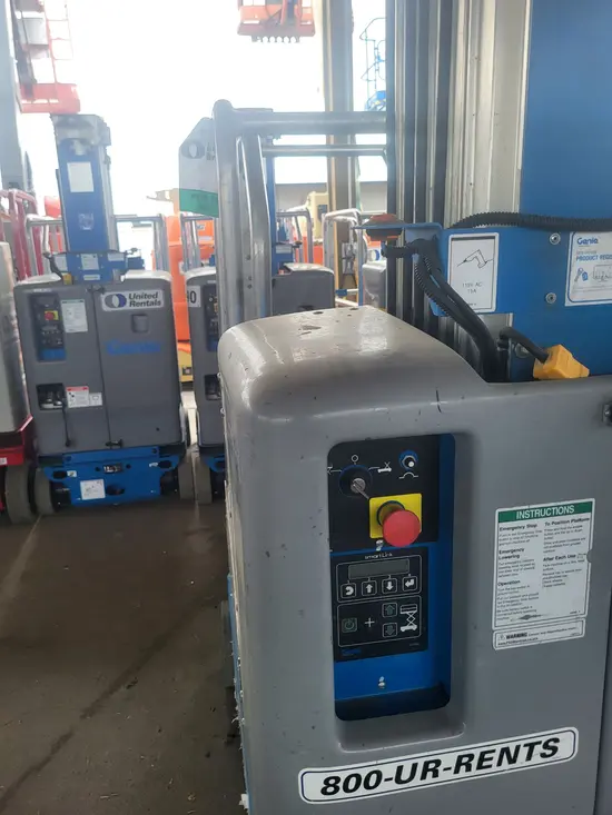 2019 MEC MICRO 19 Scissor Lift