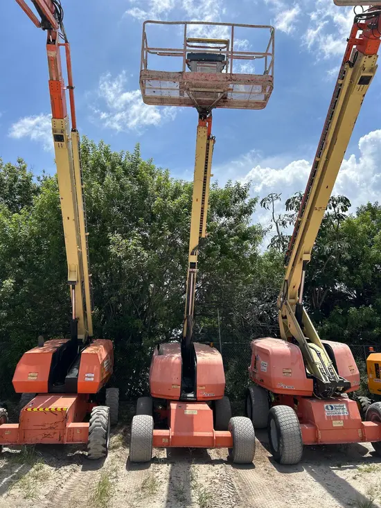 2018 JLG 400S Boom Lift