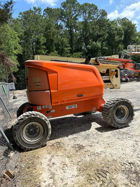 2017 JLG 450AJ Articulating Boom Lift