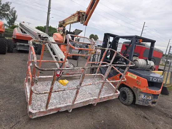2019 Snorkel TB86J Boom Lift