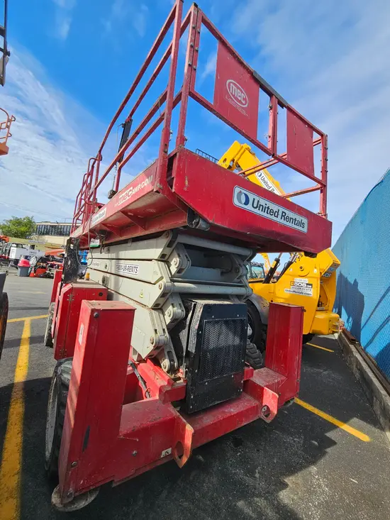 2018 MEC 6092RT Rough Terrain Scissor Lift