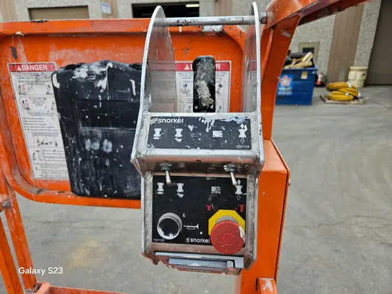 2019 Snorkel S3219E Scissor Lift