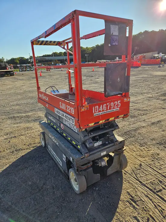 2016 Skyjack SJIII3219 Scissor Lift