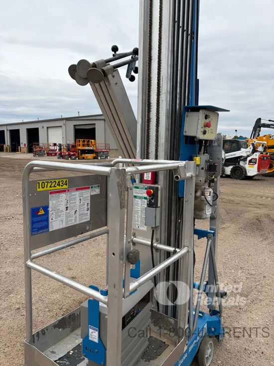2018 Genie AWP-40SDC Pusharound Lift