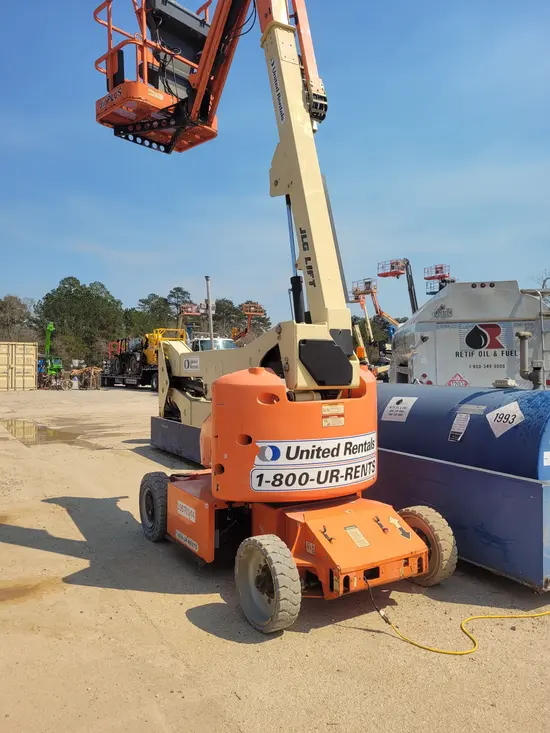 2017 JLG E400AJPN Articulating Boom Lift