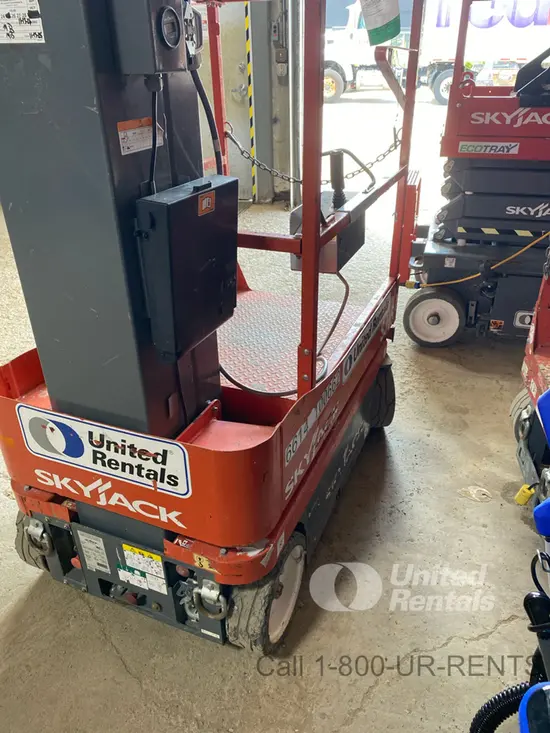 2017 Skyjack SJ16 Self-Propelled One-Person Lift