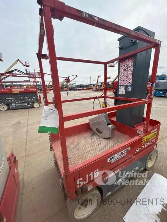 2017 Skyjack SJ16 Self-Propelled One-Person Lift