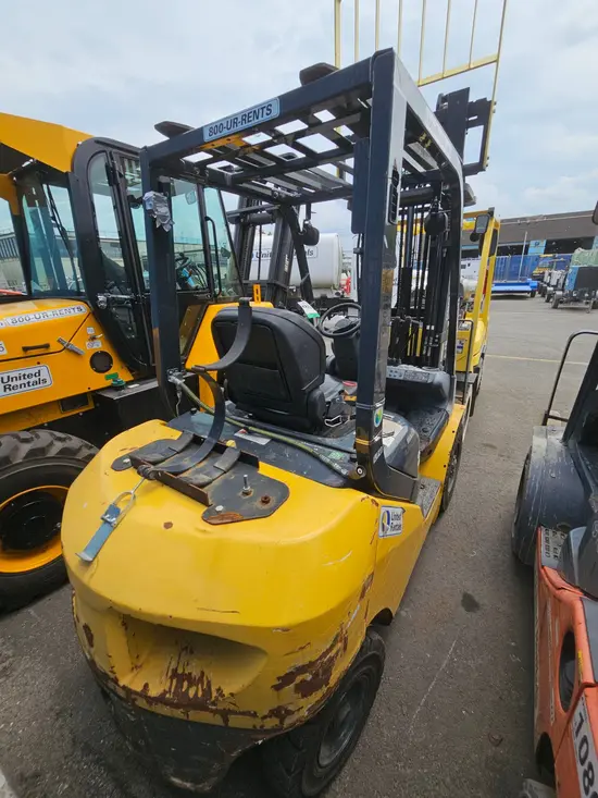 2019 Komatsu FG25T-16 Warehouse Forklift