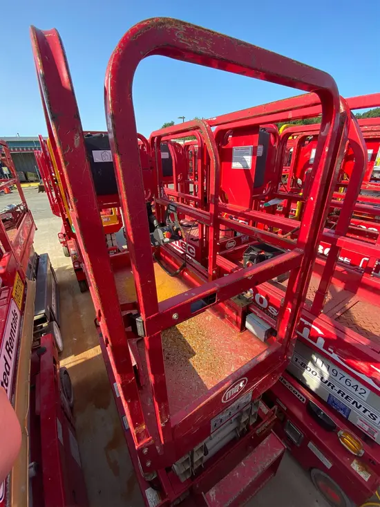 2018 MEC 1330SE Scissor Lift