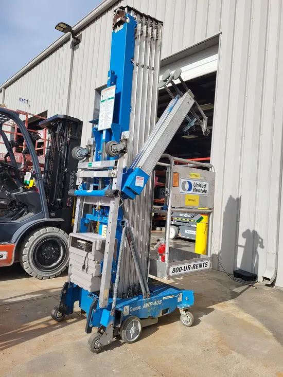 2018 Genie AWP-40SDC Pusharound Lift