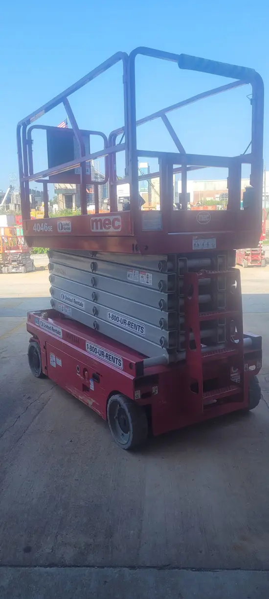 2017 MEC 4046SE Scissor Lift